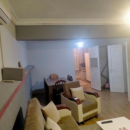 2 Bedrooms Central Area Located Appartment 1Floor Стамбул Екстер'єр фото